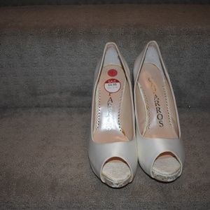 White Lacy Wedding Heels size 9